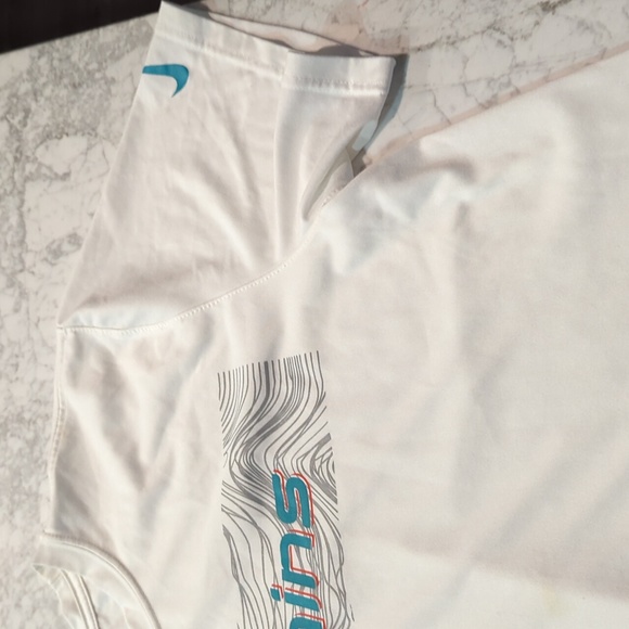 Short Sleeve White Miami Dolphins Size Large "The Nike Tee" Dri-Fit - Picture 2 of 10